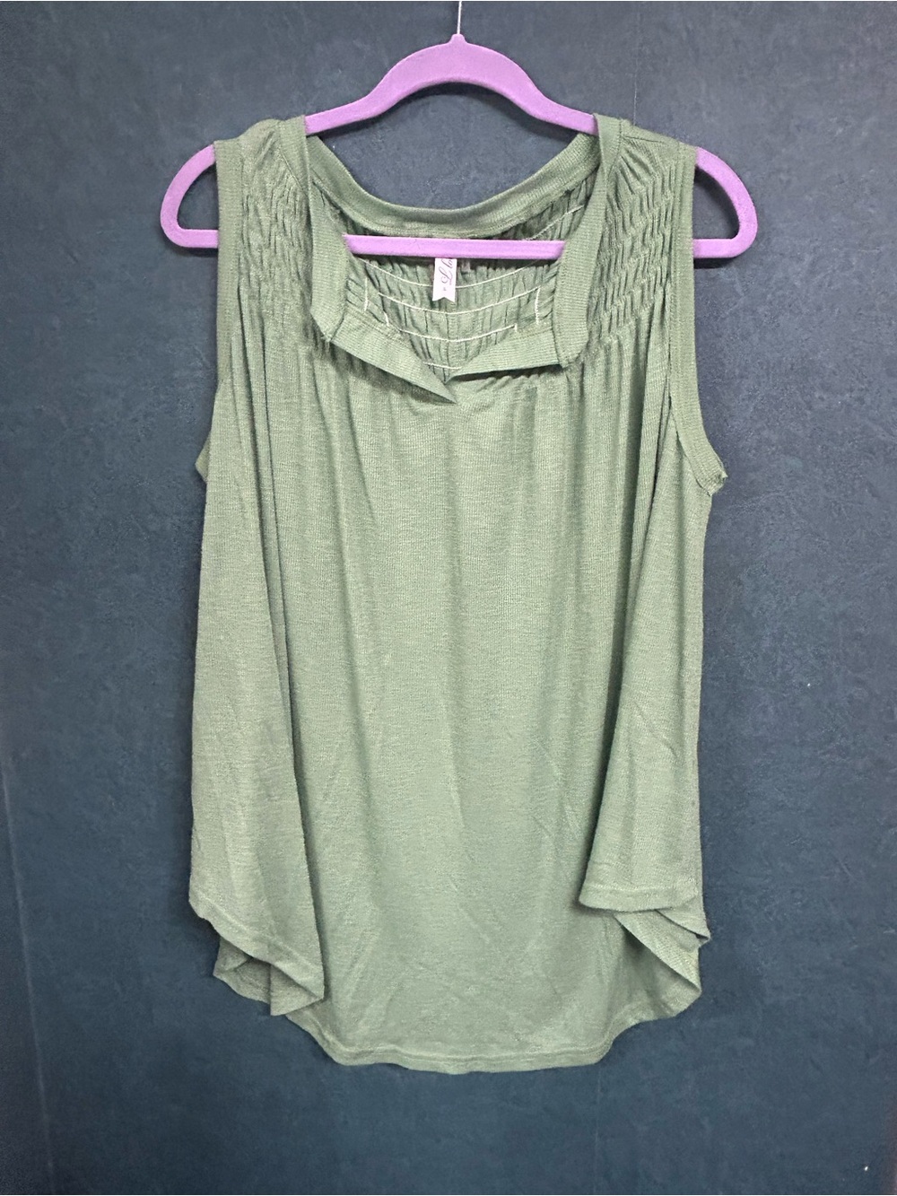 EUC L L Love Sage Green Sleeveless Pleated Yoke Tank Top